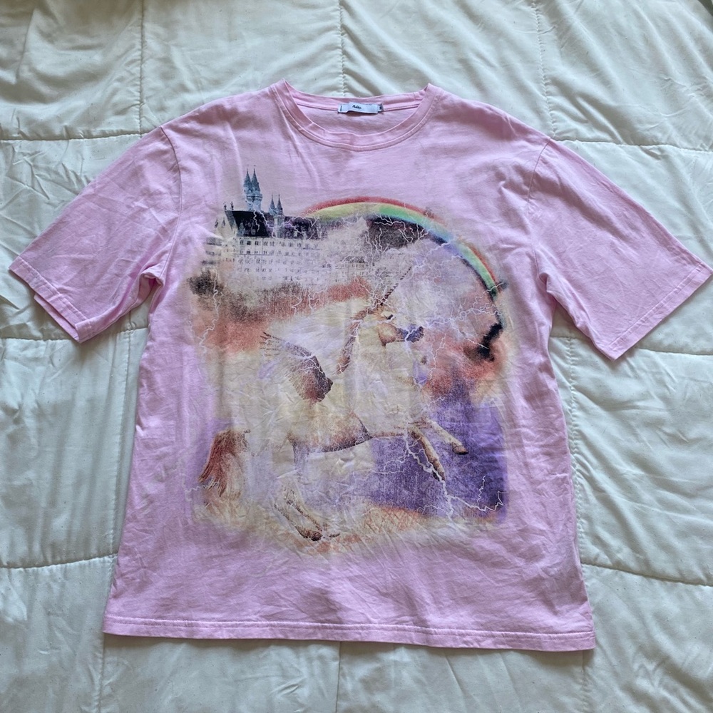 Size M Pink Graphic Short Sleeve Shirt